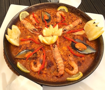 Paella au Bahia Beach