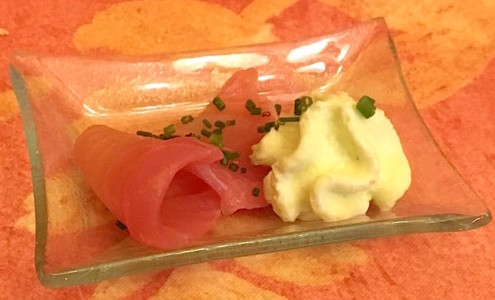 Filet de truite fumée, mousseline au wasabi