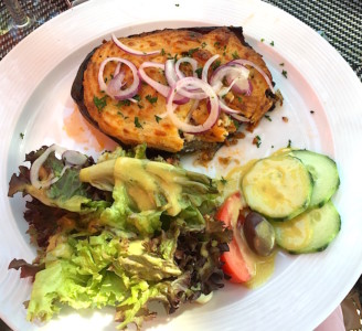 Papoutskia (aubergine à la viande hachée)