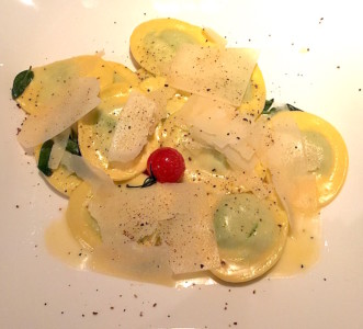 Raviolis beurre et sauge