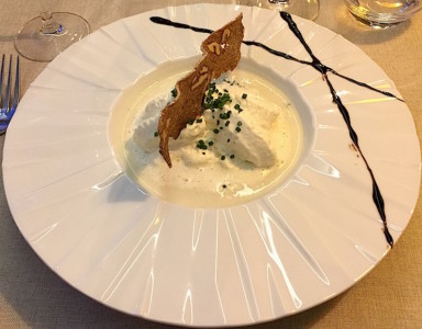 Velouté de topinambour et nuage de noisettes