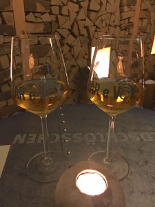 Ambiance "Santana" pour boire un petit verre de blanc surmaturé